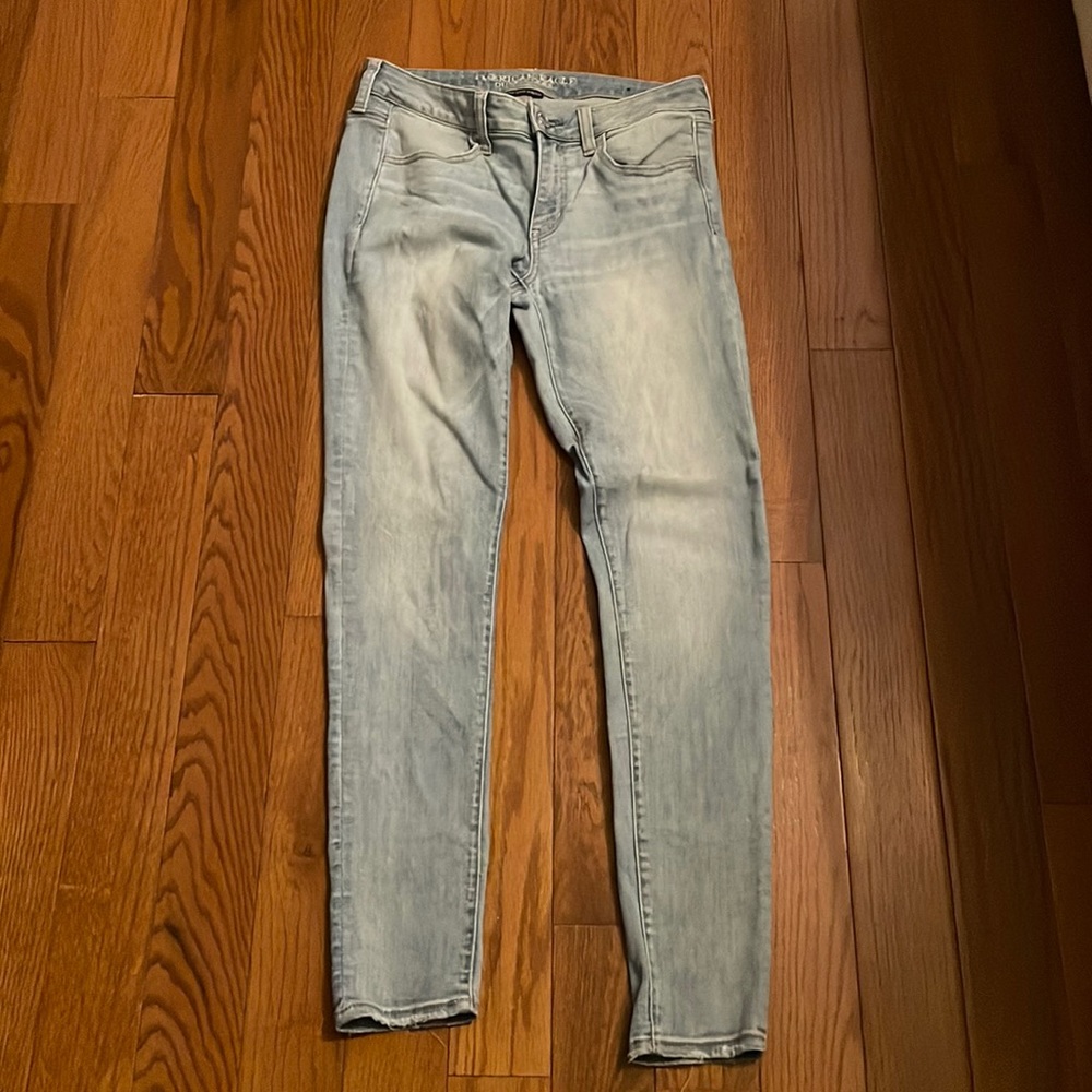 American Eagle Super Super Stretch Jeans.